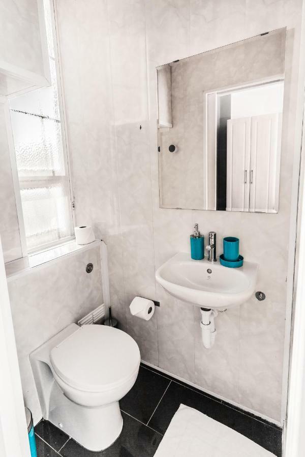 Private en-suite Room @ Liverpool street, Brick Ln Londen Buitenkant foto