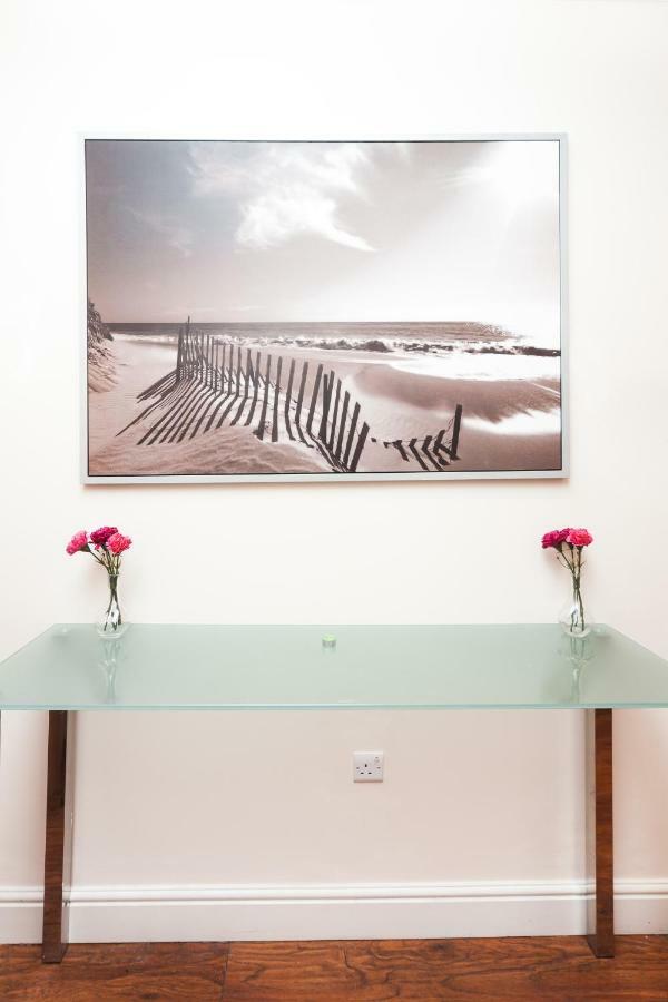 Private en-suite Room @ Liverpool street, Brick Ln Londen Buitenkant foto